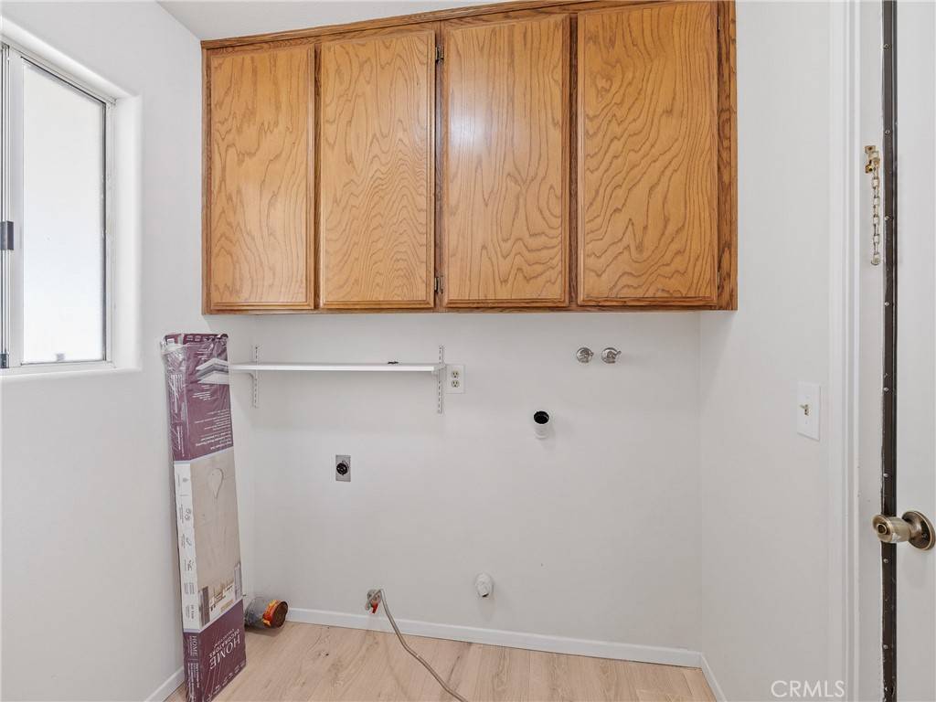 15464 Erie RD Apple Valley, CA 92307