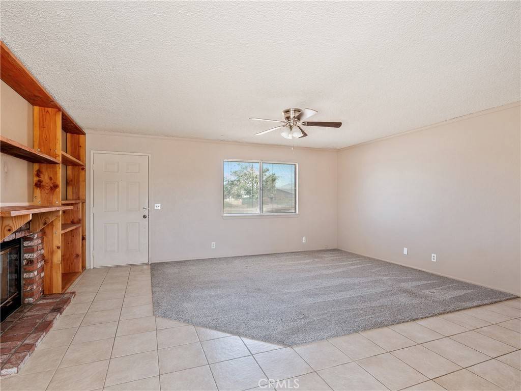 Apple Valley, CA 92308,11070 Neola RD