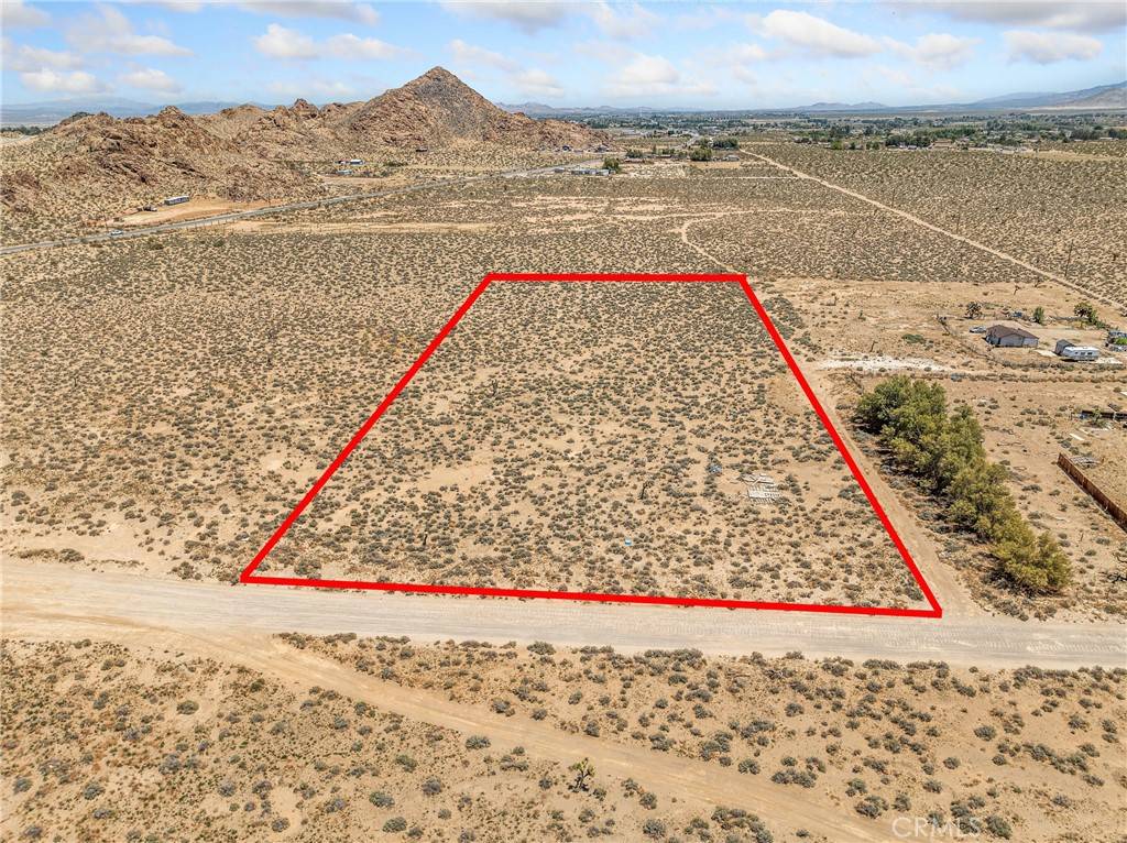 Lucerne Valley, CA 92356,751 Buena Vista RD