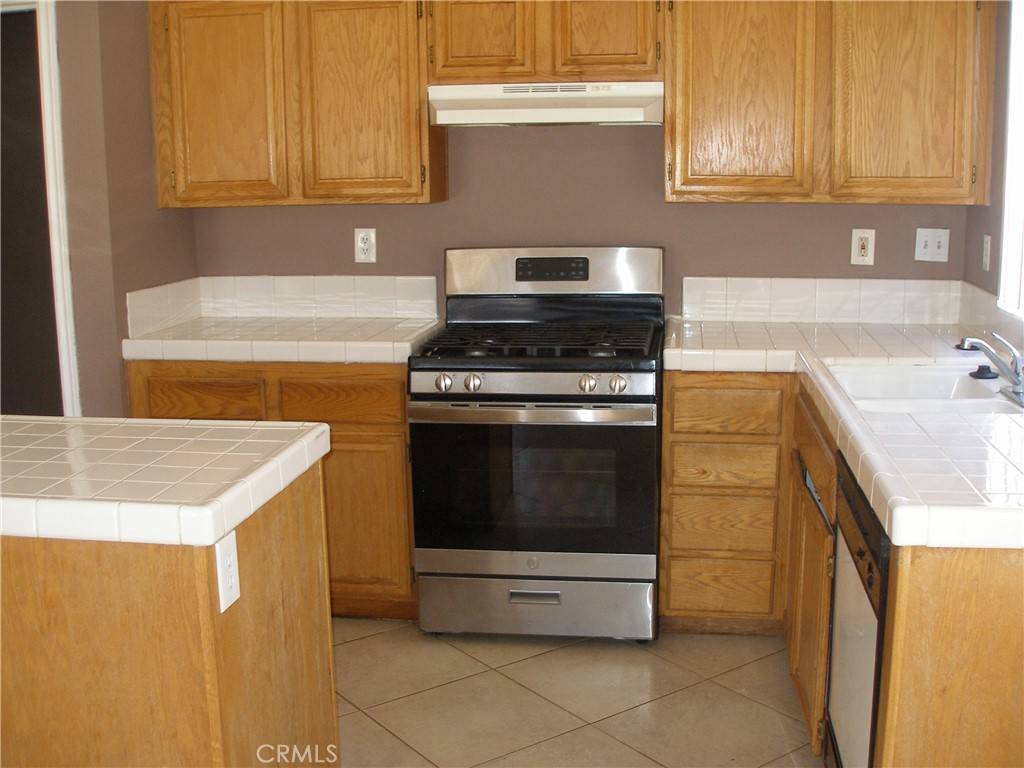 Victorville, CA 92392,12975 STANFORD DRIVE