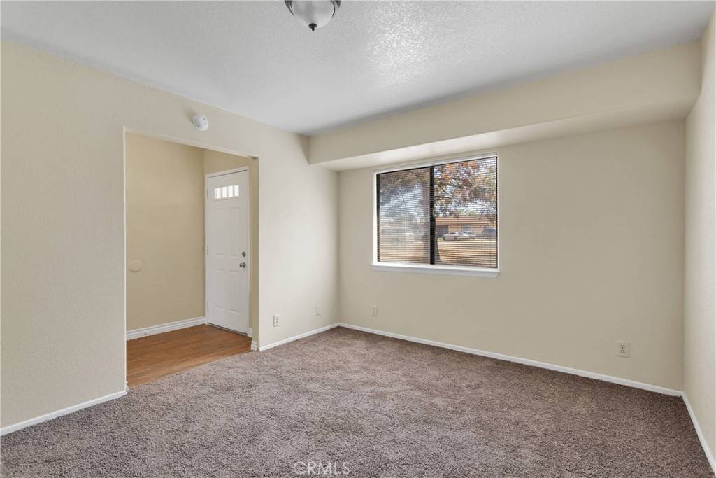 Hesperia, CA 92345,19002 Vine ST