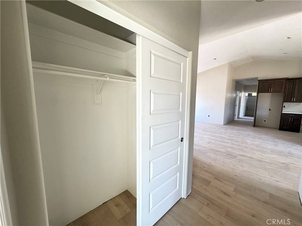 Hesperia, CA 92345,14549 Live Oak St