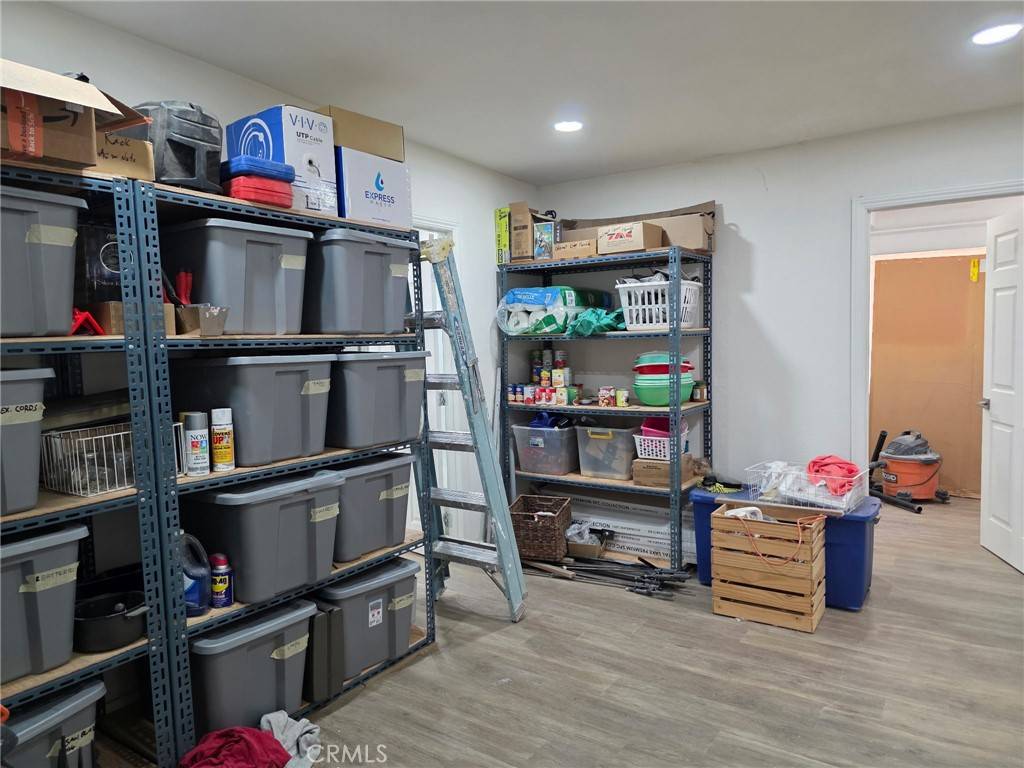 Lucerne Valley, CA 92356,9933 Midway AVE