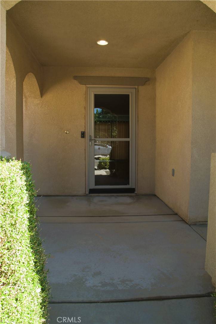 Victorville, CA 92395,16558 Jasmine ST