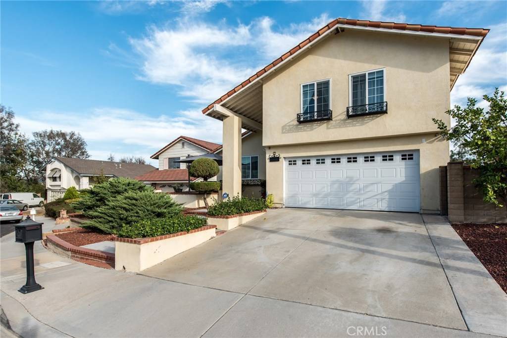 Walnut, CA 91789,20106 Divino DR