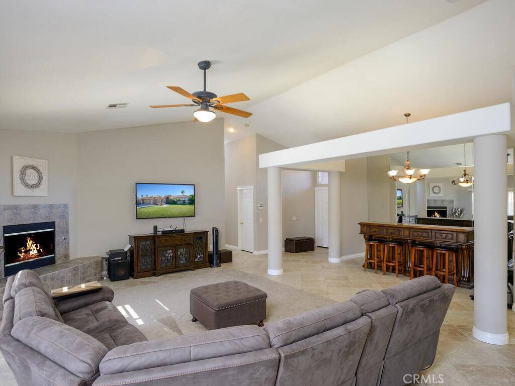 La Quinta, CA 92253,79185 Canterra CIR