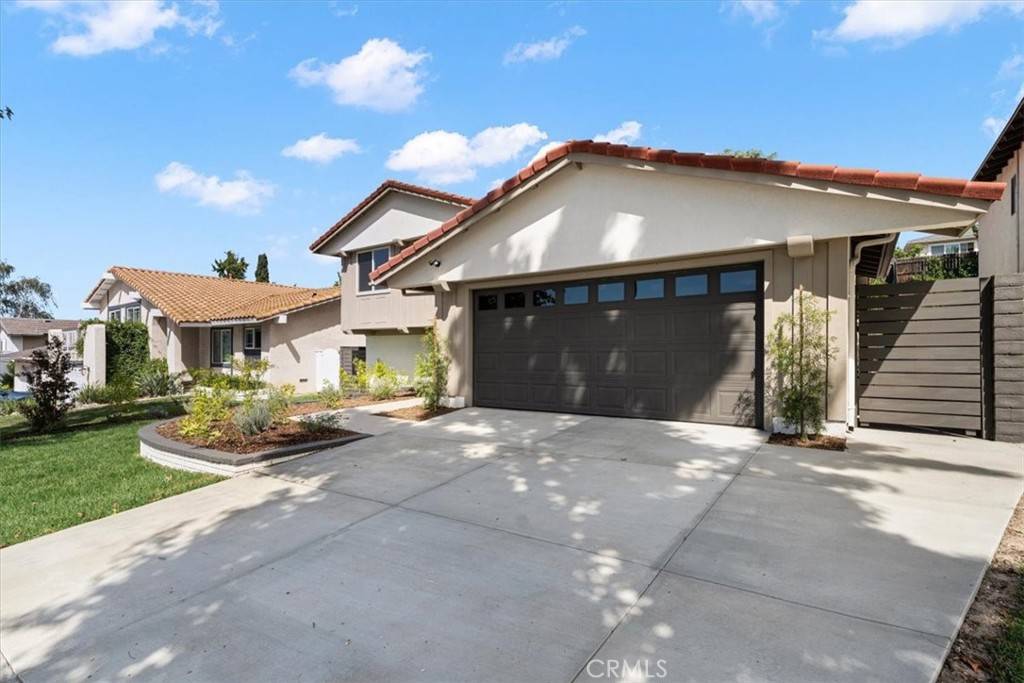 Agoura Hills, CA 91301,5622 Rainbow Crest DR