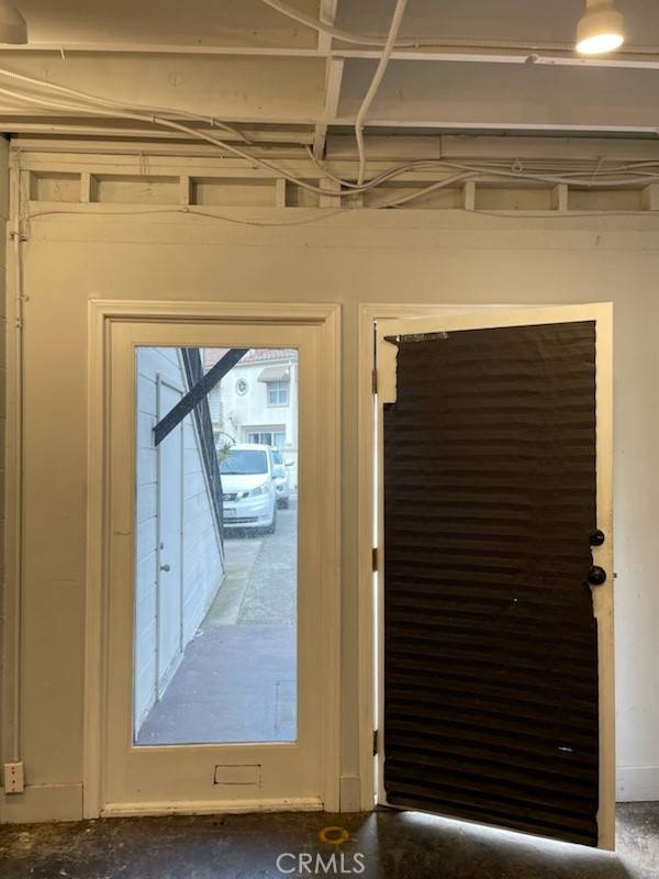 Huntington Beach, CA 92648,417 Main ST