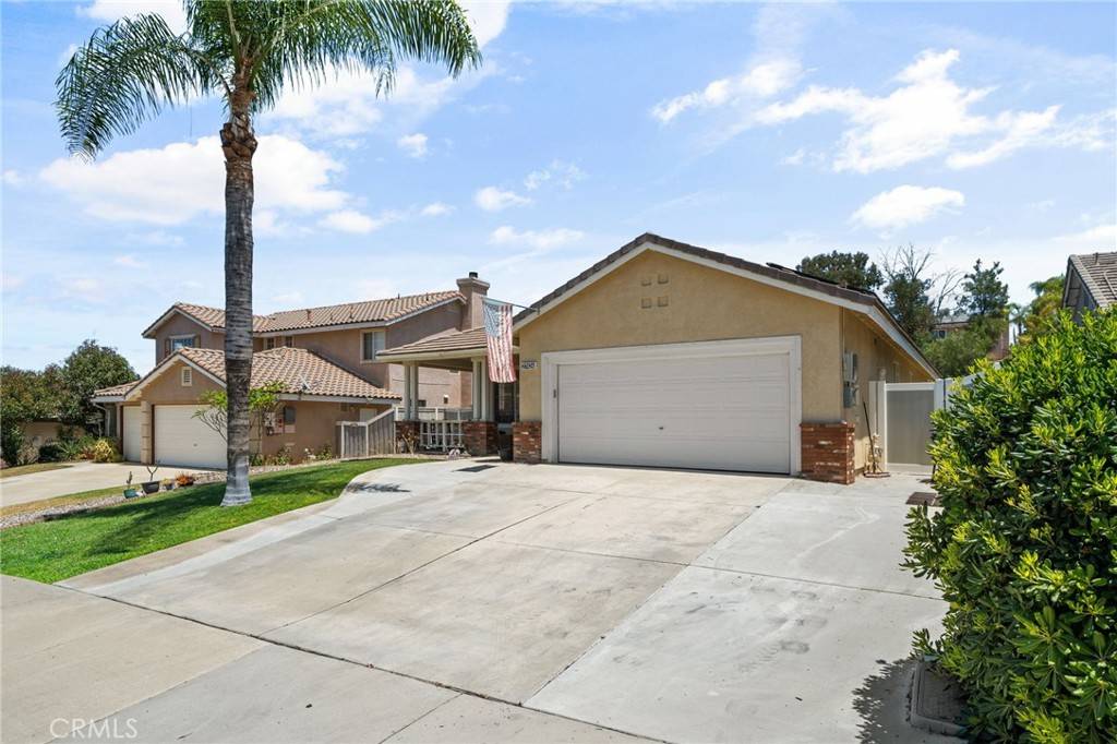 Corona, CA 92883,27424 Cobble DR