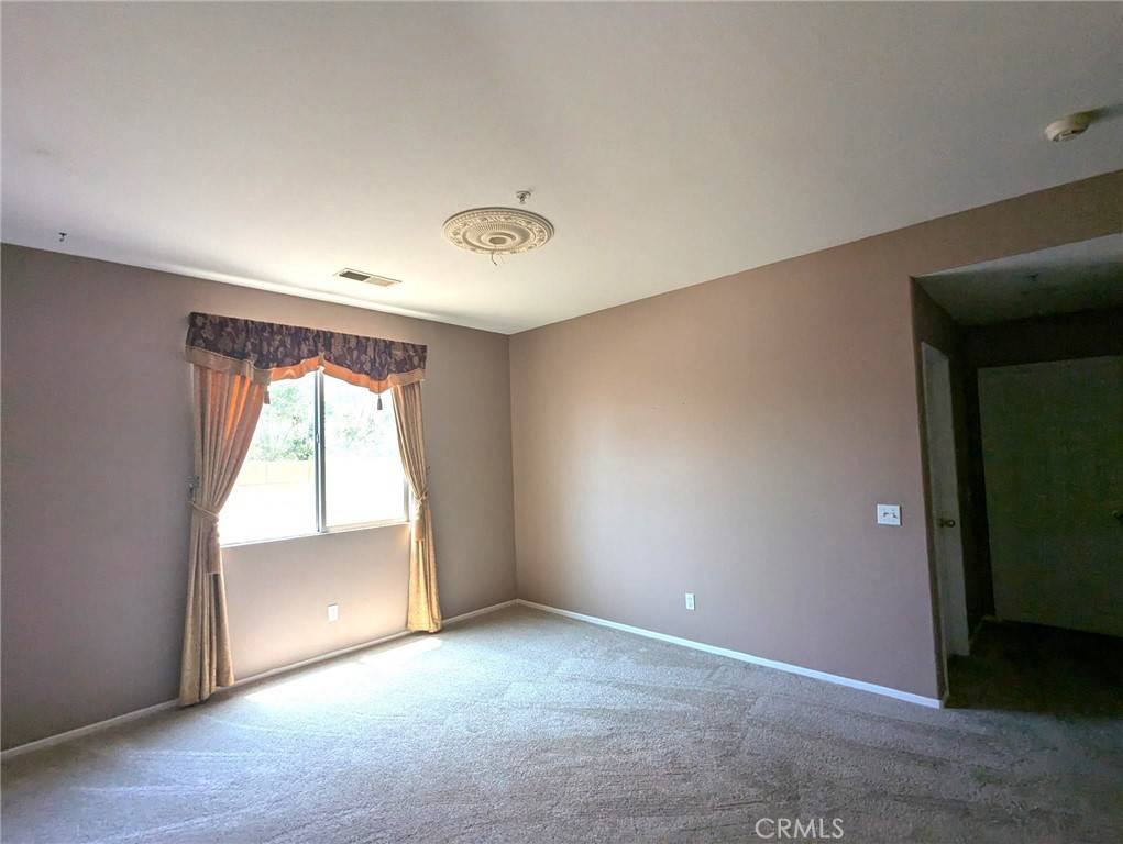 Fontana, CA 92336,5181 La Sarre DR