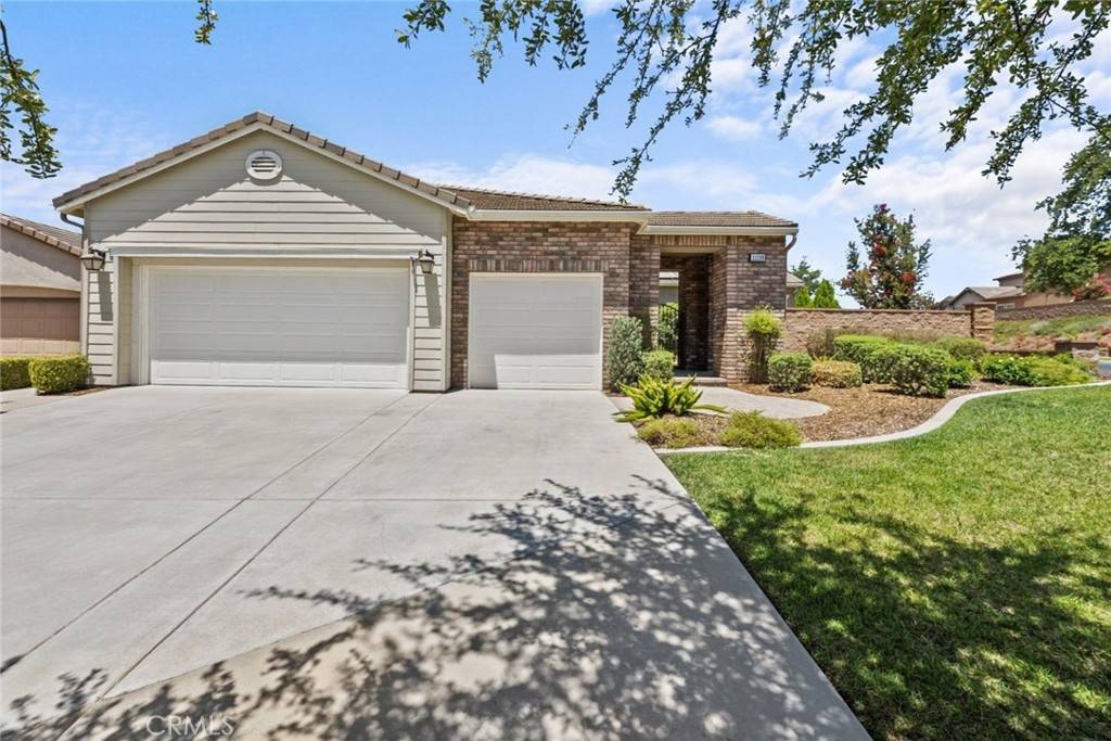 Corona, CA 92883,11298 Live Oak WAY