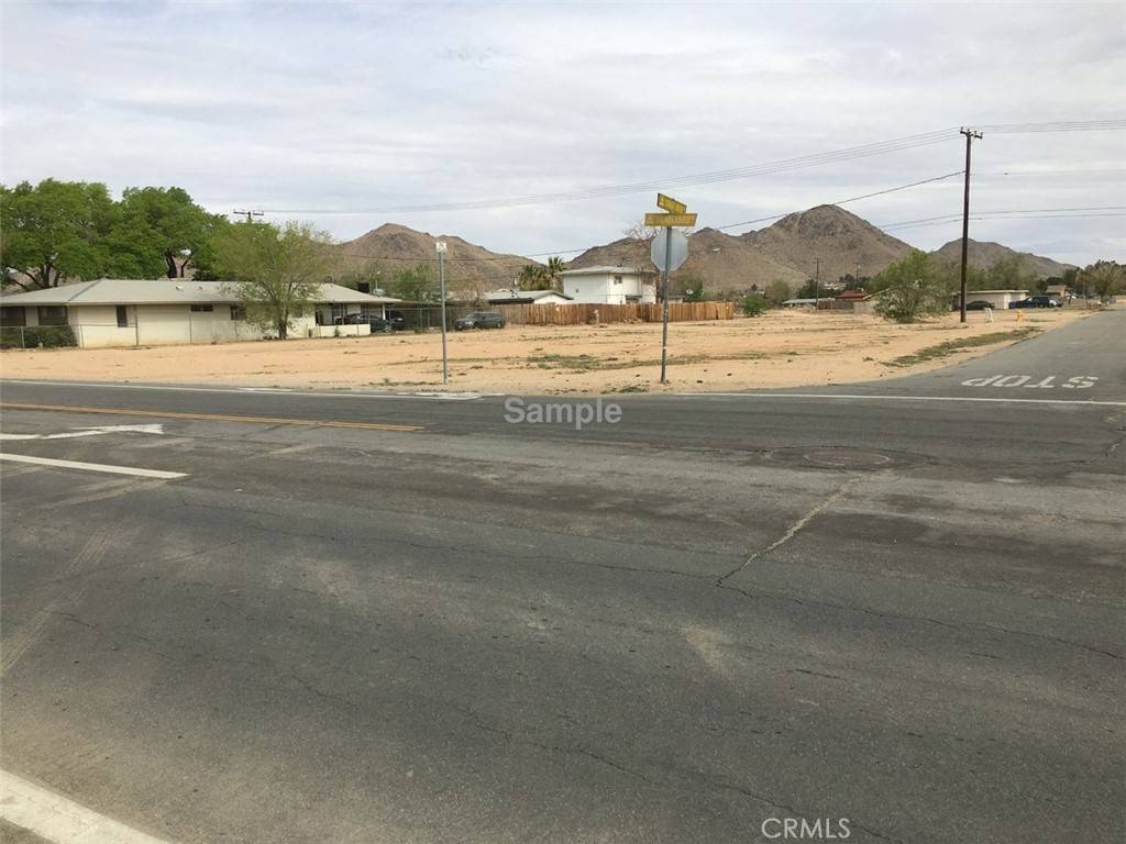 Apple Valley, CA 92307,0 Thunderbird RD