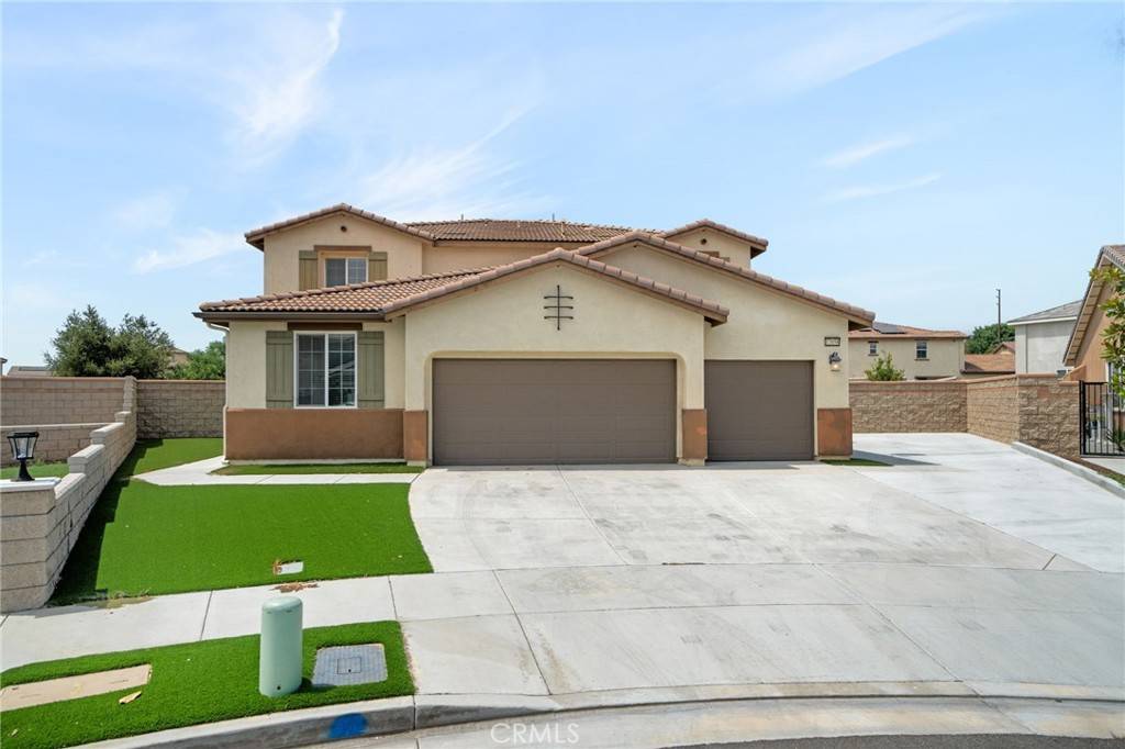 Jurupa Valley, CA 91752,12058 Santiam CT