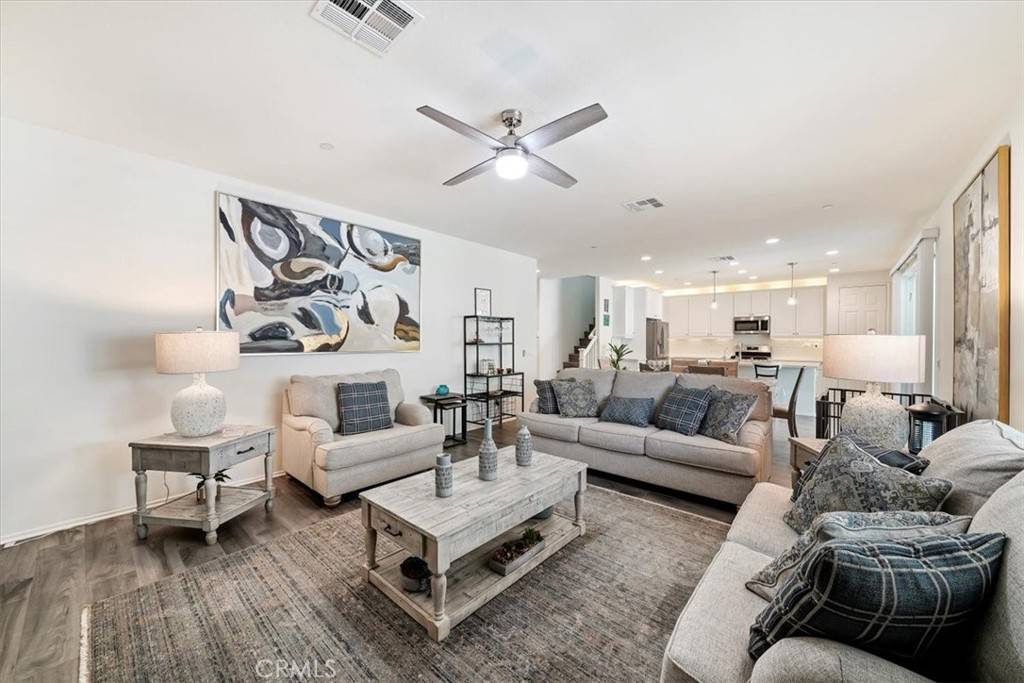 Corona, CA 92883,11714 Wandering WAY
