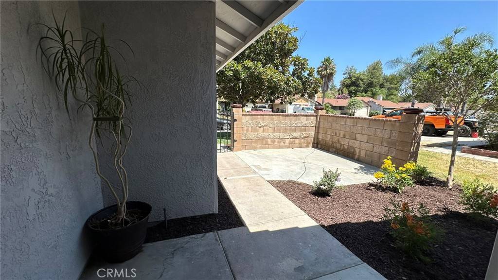 Temecula, CA 92591,39482 Oak Cliff DR