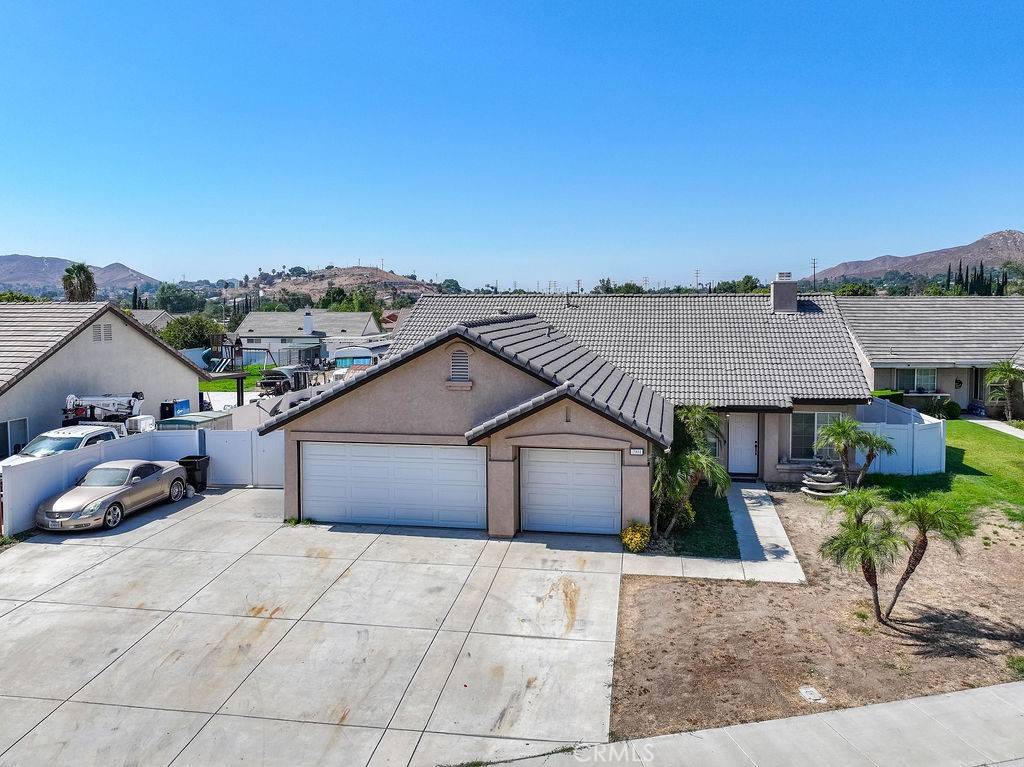 Jurupa Valley, CA 92509,2901 Donner WAY