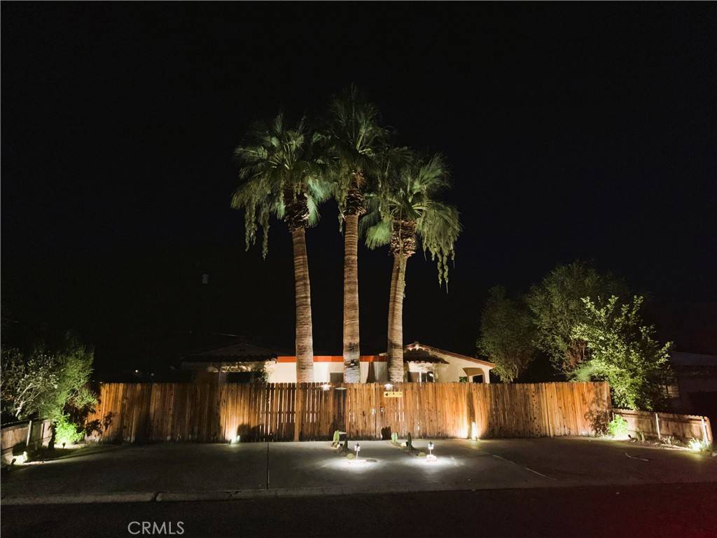 Palm Springs, CA 92264,585 Calle Abronia S #b