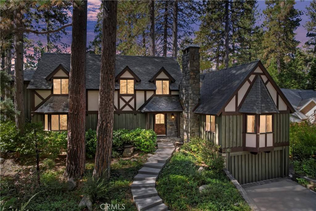 Lake Arrowhead, CA 92352,462 Sky View Ridge DR