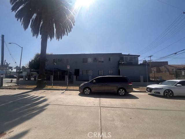 Los Angeles, CA 90047,1404 W 89th ST #4