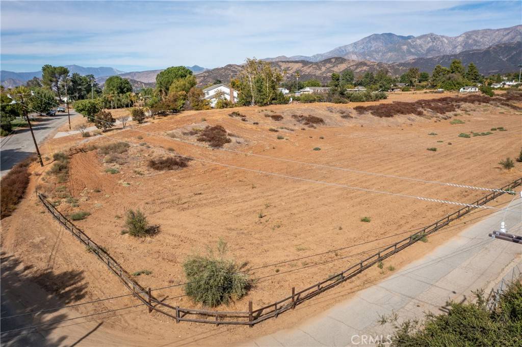 Calimesa, CA 92320,0 Holmes
