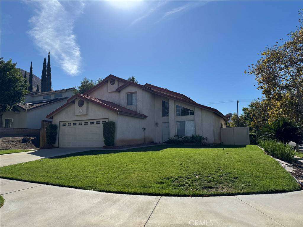 Grand Terrace, CA 92313,22715 Bluebird LN