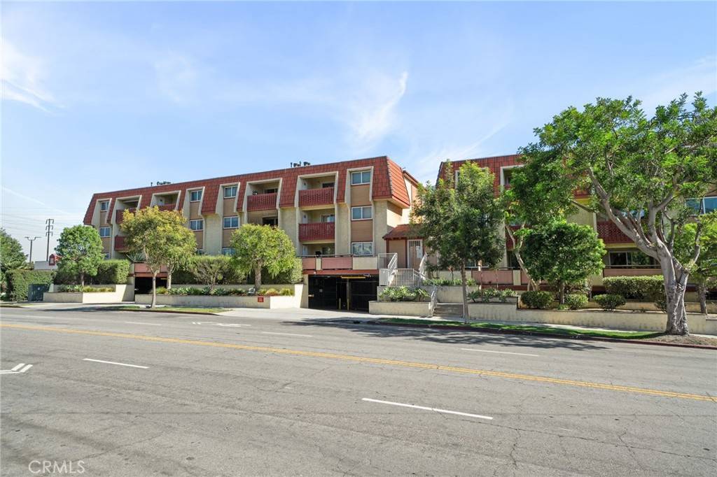 El Segundo, CA 90245,950 Main ST #304