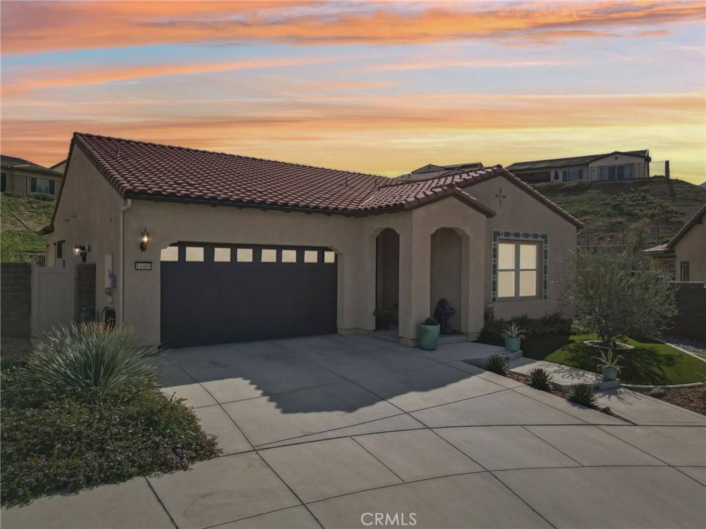 Corona, CA 92883,11489 Summit CT