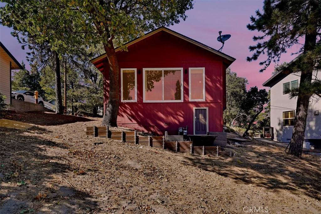 Crestline, CA 92325,170 Wylerhorn DR