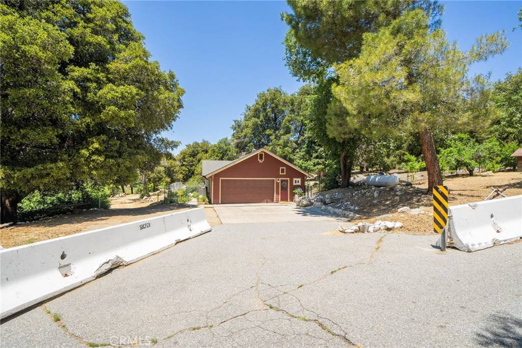 Oak Glen, CA 92399,39804 Pine Bench RD
