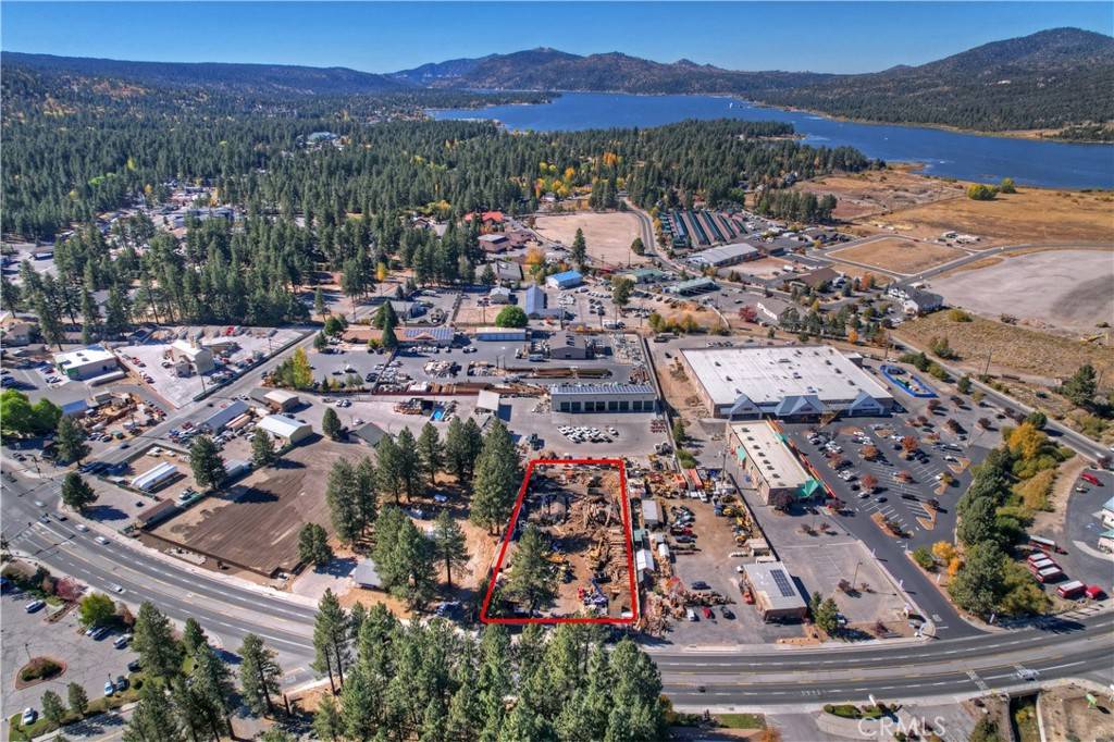 Big Bear Lake, CA 92315,42112 Big Bear BLVD