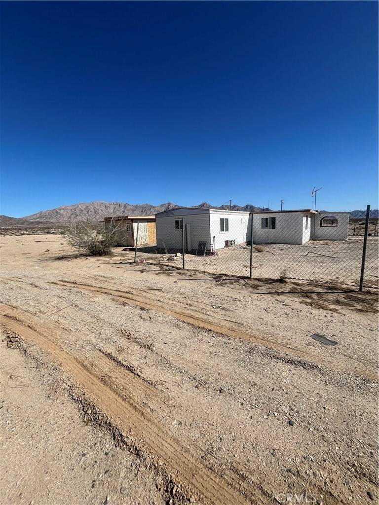 29 Palms, CA 92277,87908 Amboy RD