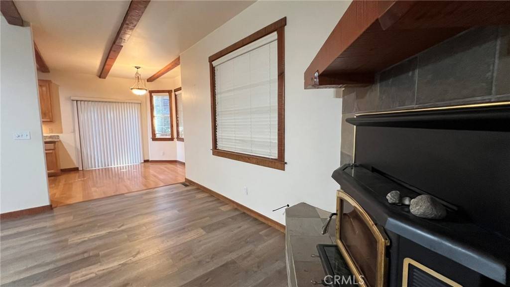24861 Finhaut DR Crestline, CA 92325