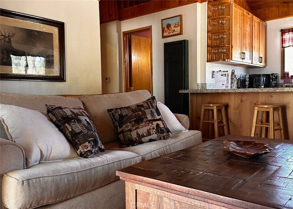 Big Bear Lake, CA 92315,39273 Peak LN
