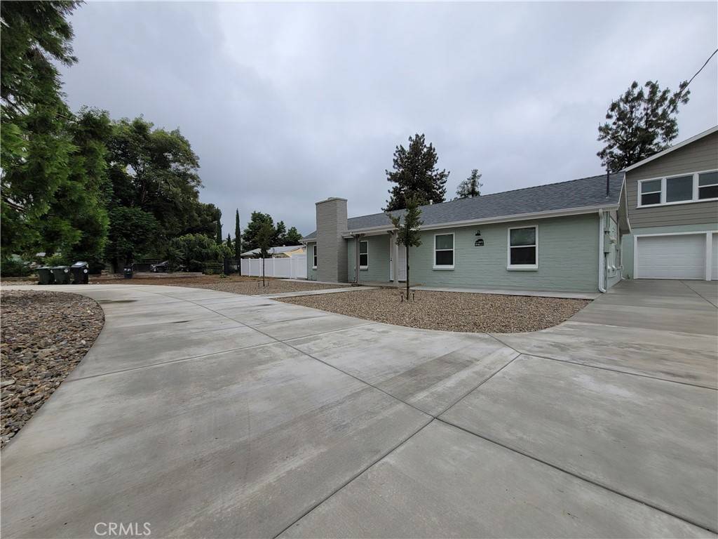 Yucaipa, CA 92399,12789 8th ST