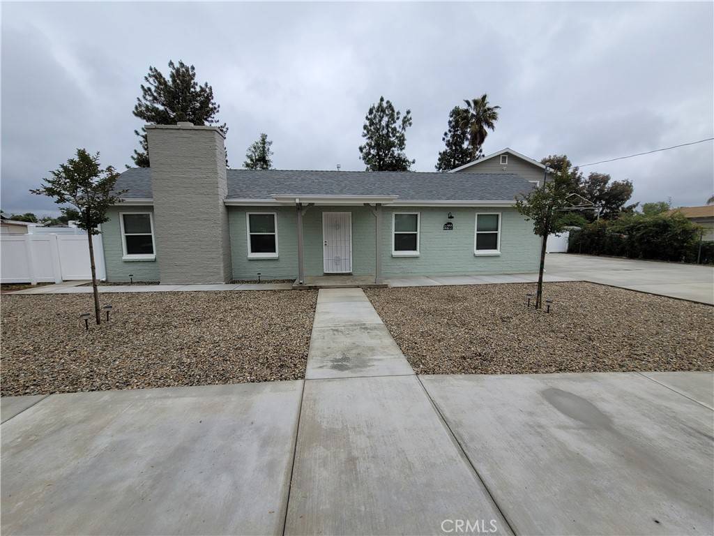 Yucaipa, CA 92399,12789 8th ST