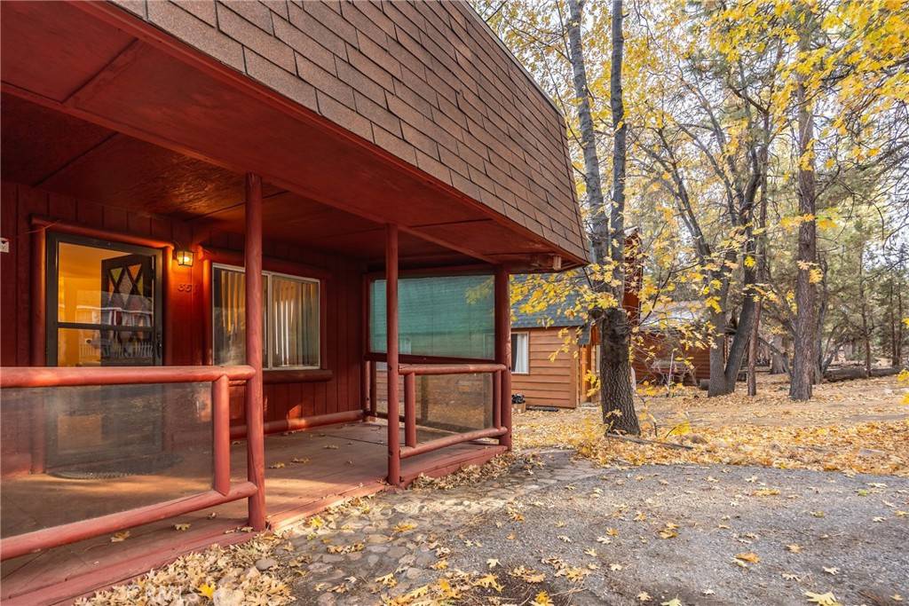 Sugarloaf, CA 92386,351 Pine LN