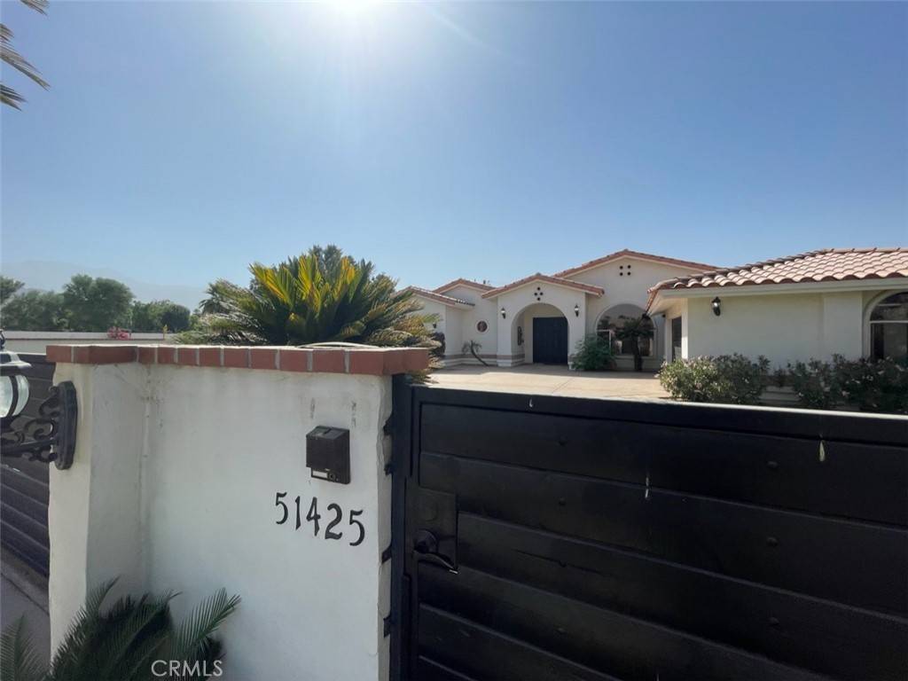 La Quinta, CA 92253,51425 Calle Paloma