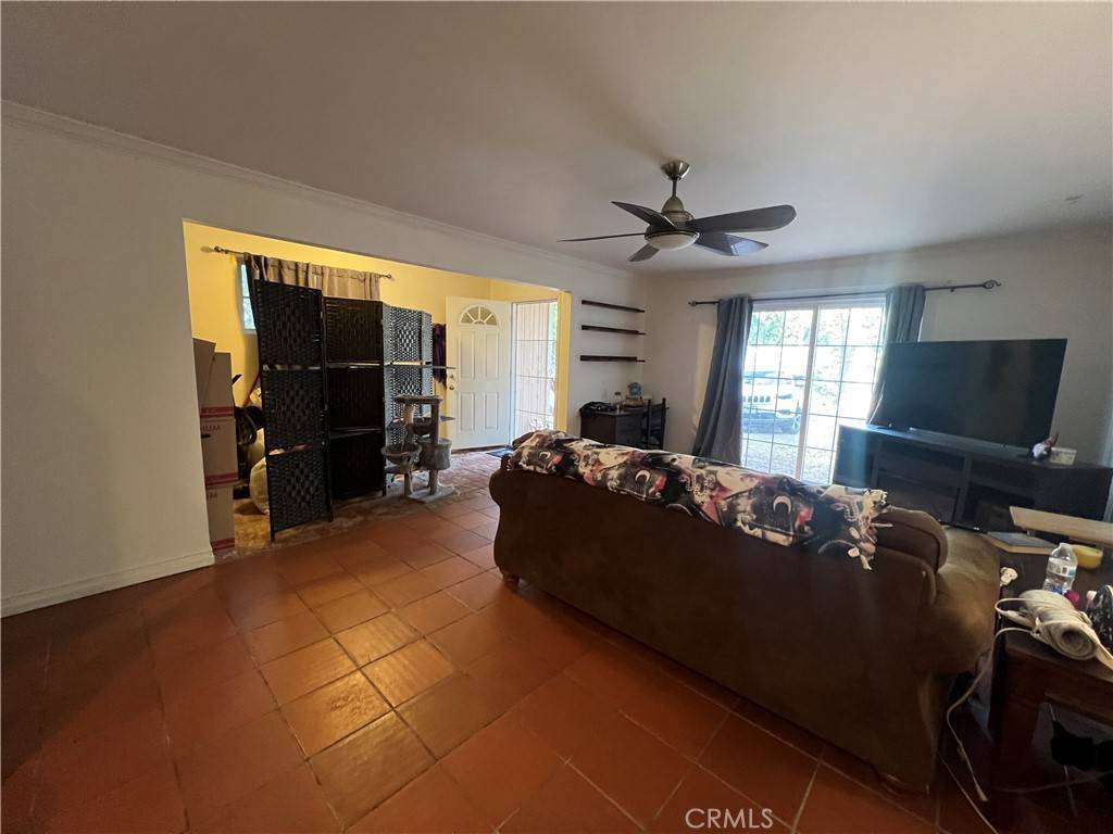 Crestline, CA 92325,25037 Moon DR