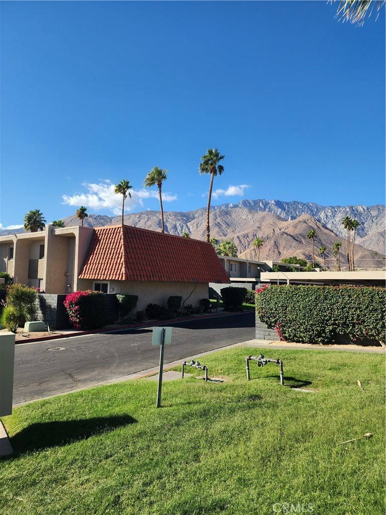 Palm Springs, CA 92262,2286 N Indian Canyon DR #F