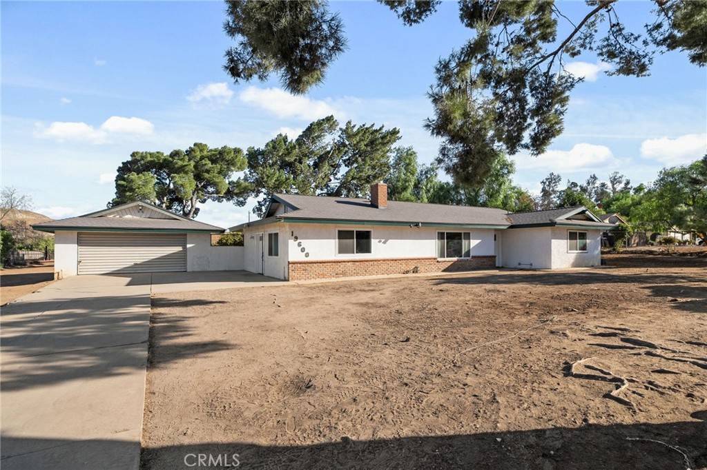 Corona, CA 92881,19600 Carmelita AVE