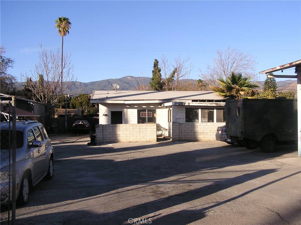 Highland, CA 92410,25748 Baseline ST E