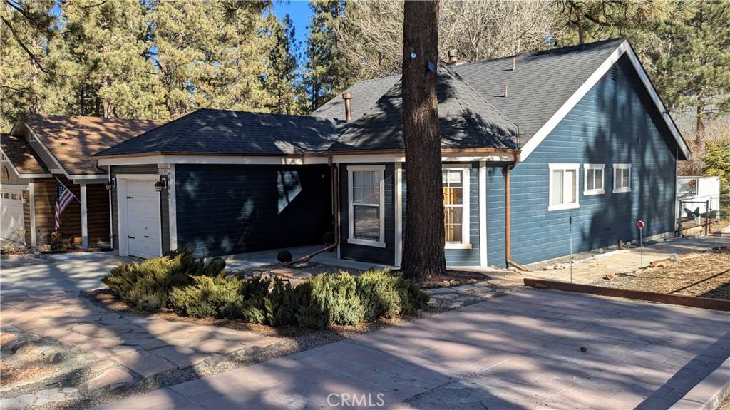 Big Bear Lake, CA 92315,449 Mountainaire LN
