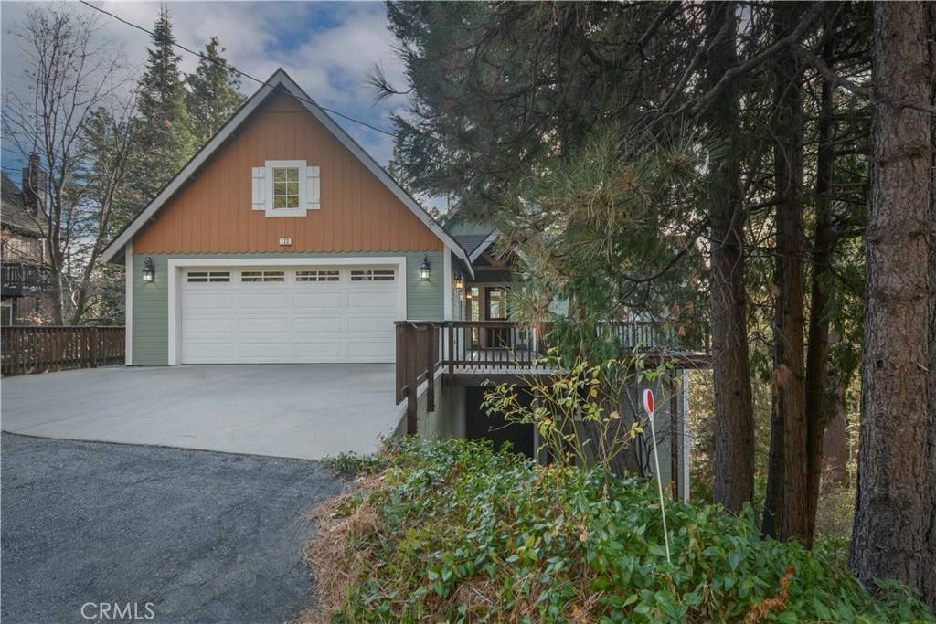 Lake Arrowhead, CA 92352,173 Grizzly RD