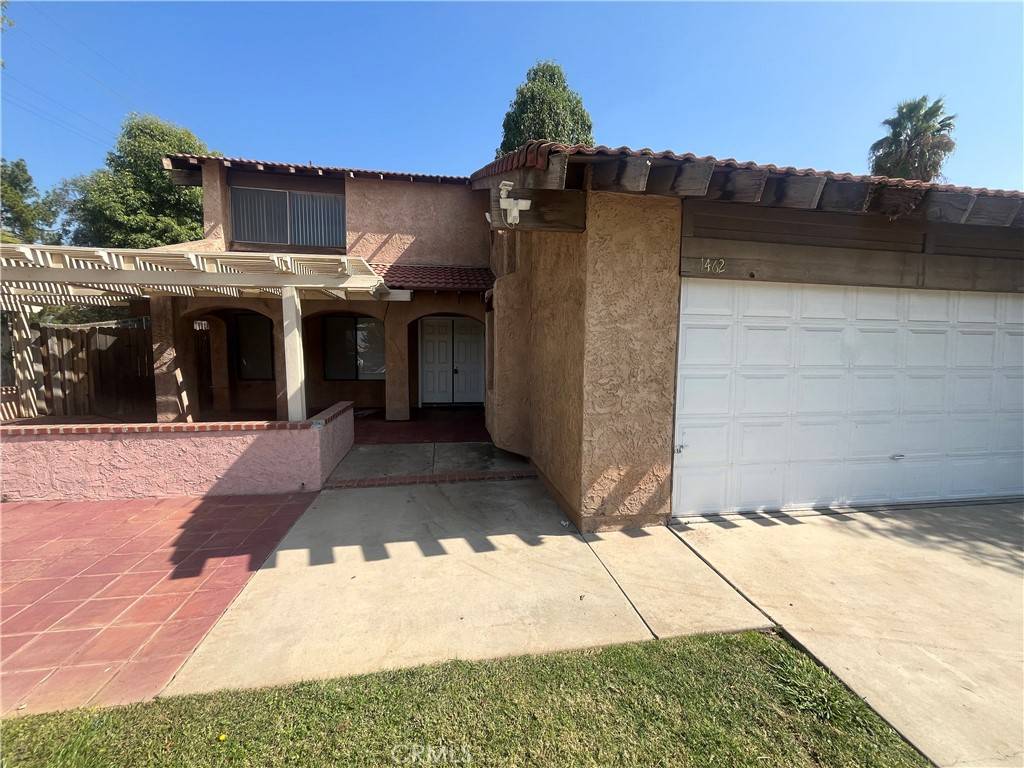 Redlands, CA 92374,1462 Diamond CT