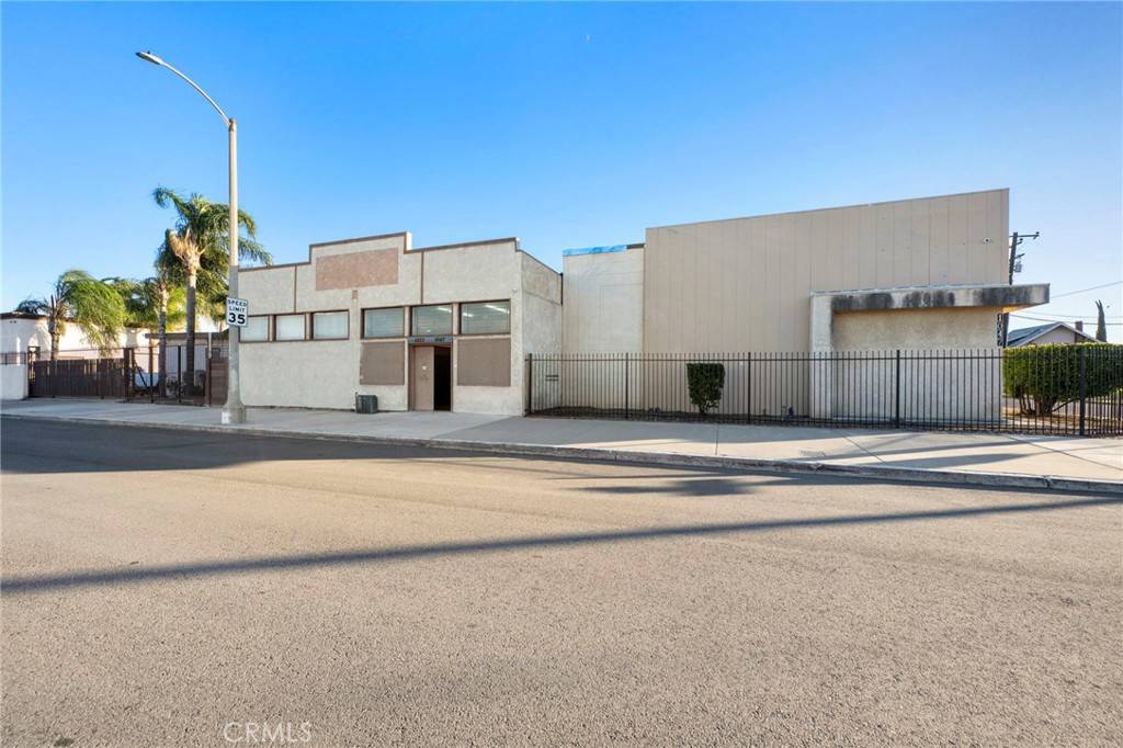 San Bernardino, CA 92410,1047 W 3rd ST