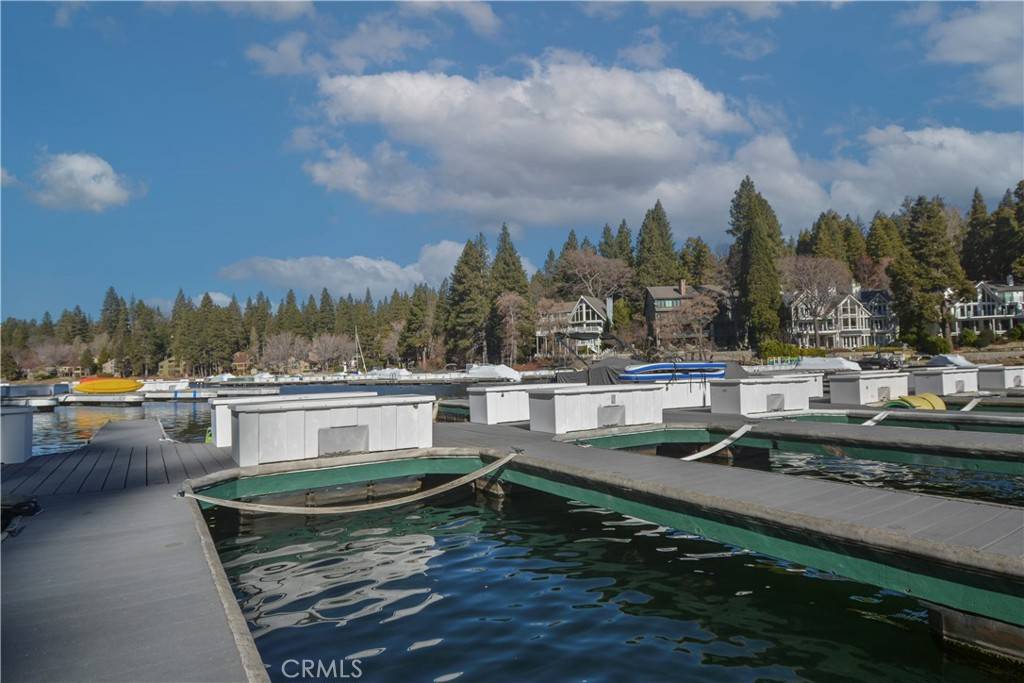 Lake Arrowhead, CA 92352,0 MBm 6 slip 6