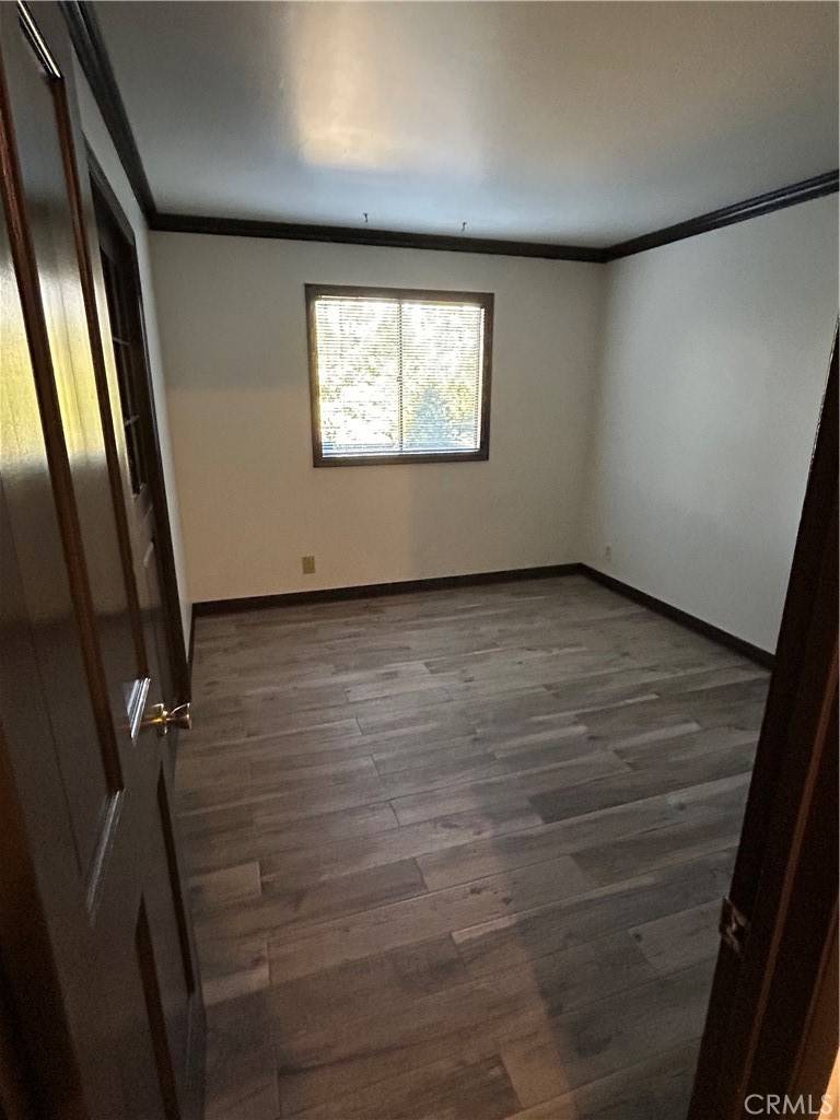 968 Lausanne DR Crestline, CA 92325