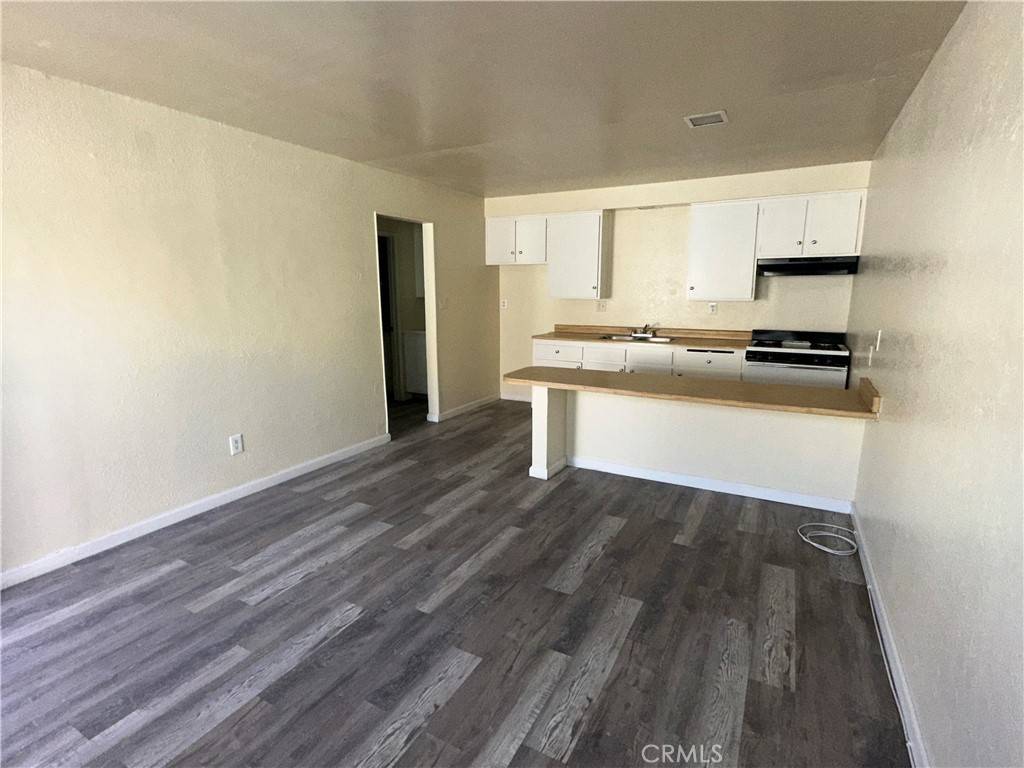 Adelanto, CA 92301,11661 White AVE #11665, #6