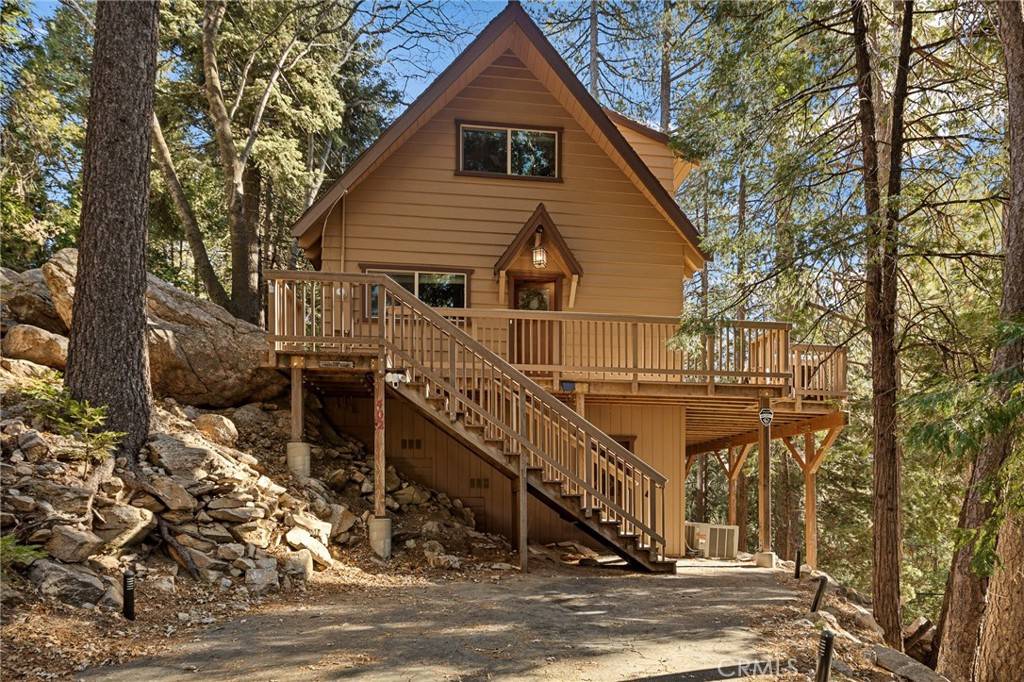 Lake Arrowhead, CA 92352,402 Terrace RD