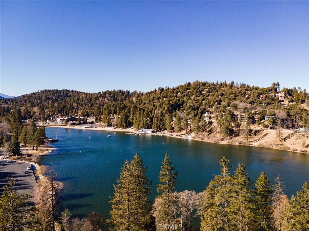 Crestline, CA 92325,24433 San Moritz DR